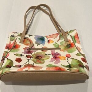 NWOT Watercolor Floral Tote Bag Zip Closure with Cream Background & Tan Accents